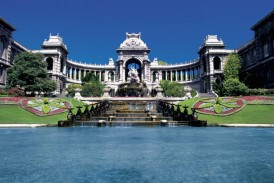 Pałac Longchamp i jego kolorowy park